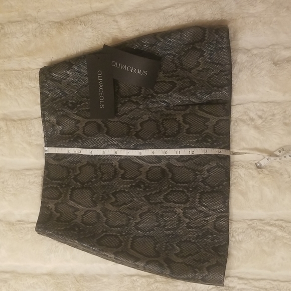 NWT Olivaceous Faux Leather Animal Print Mini Skirt- size S - Picture 4 of 6